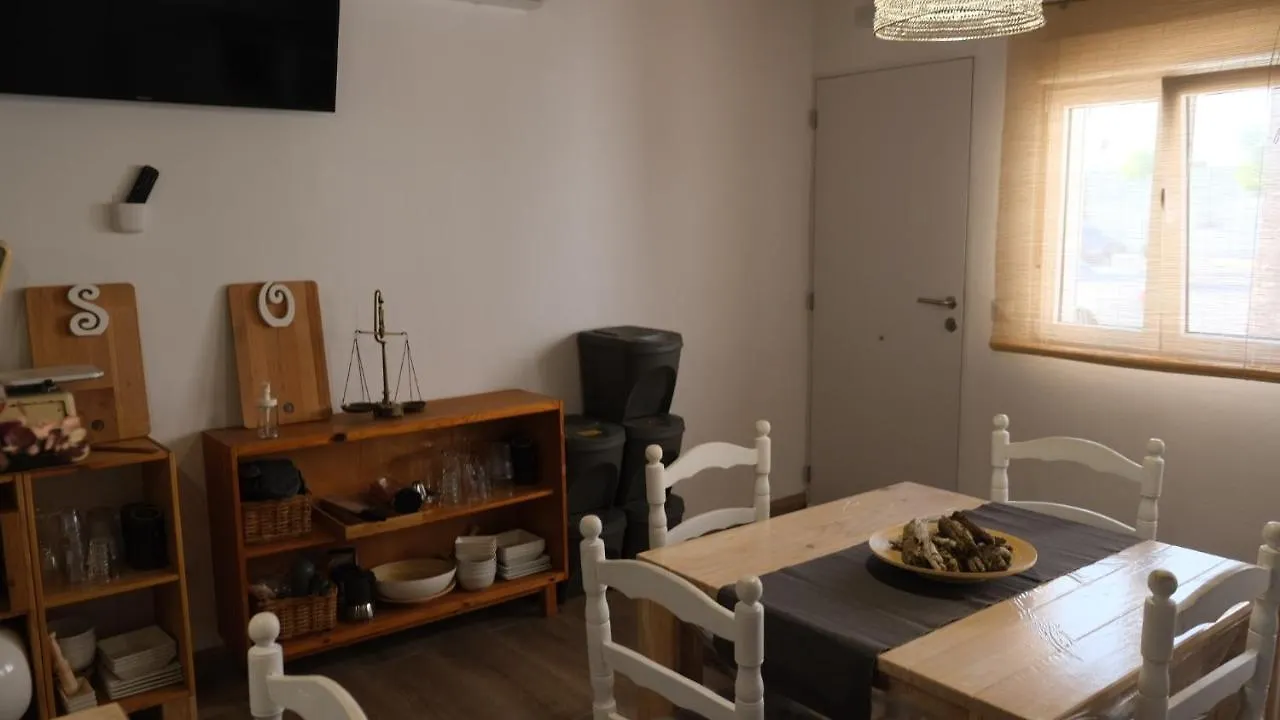 Cal Xot Guest House El Poblenou del Delta 0*,  Spain