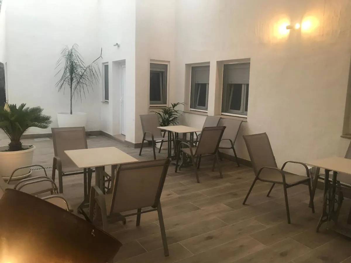 Cal Xot Guest House El Poblenou del Delta 0*,  Spain